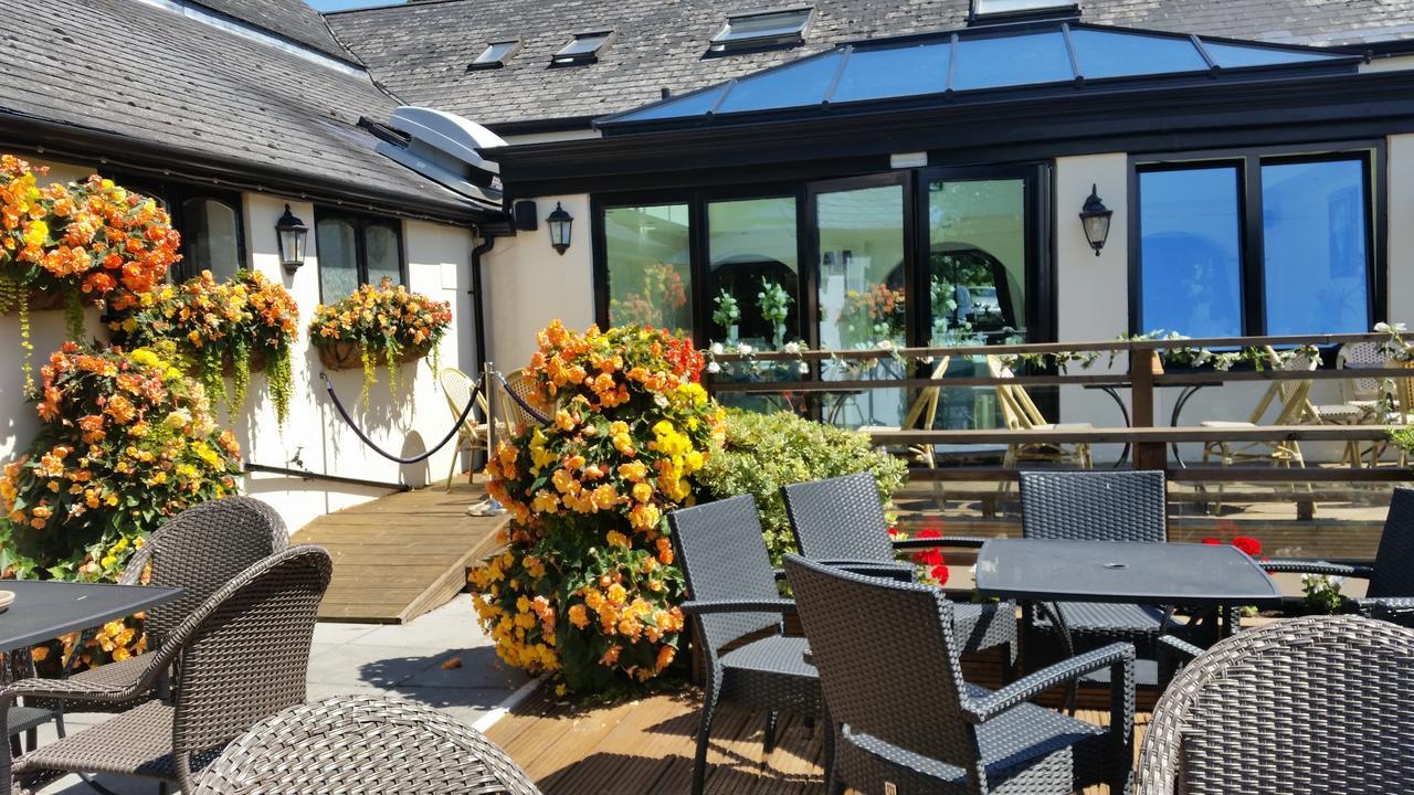 The Old Barn Inn Newport Kültér fotó